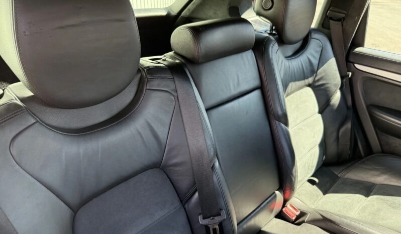 
								2009 Porsche Cayenne GTS full									