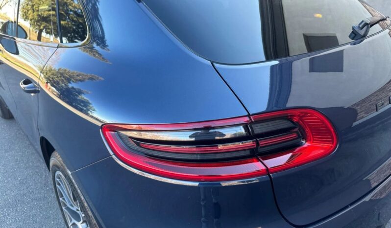 
								2015 Porsche Macan Turbo full									