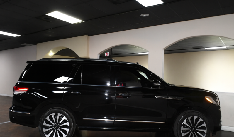 
								2023 Lincoln Navigator Reserve full									