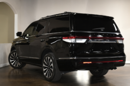 
										2023 Lincoln Navigator Reserve full									