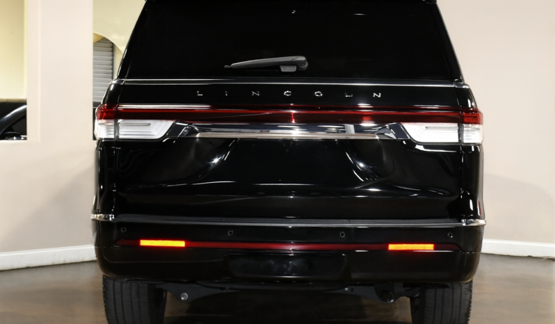 
								2023 Lincoln Navigator Reserve full									