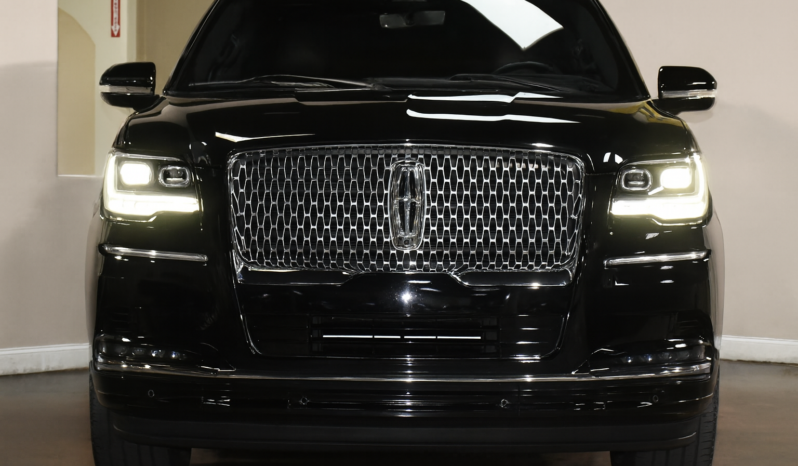 
								2023 Lincoln Navigator Reserve full									