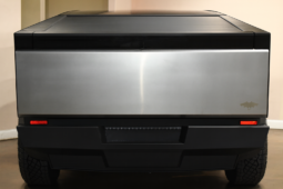 
										2024 Tesla Cybertruck Cyberbeast full									