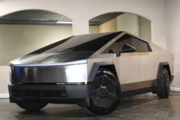 
										2024 Tesla Cybertruck Cyberbeast full									