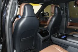 
										2023 Lincoln Navigator Reserve full									