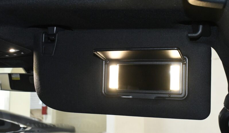 
								2023 Lincoln Navigator Reserve full									