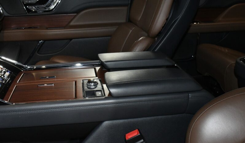 
								2023 Lincoln Navigator Reserve full									