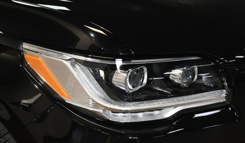 
								2023 Lincoln Navigator Reserve full									