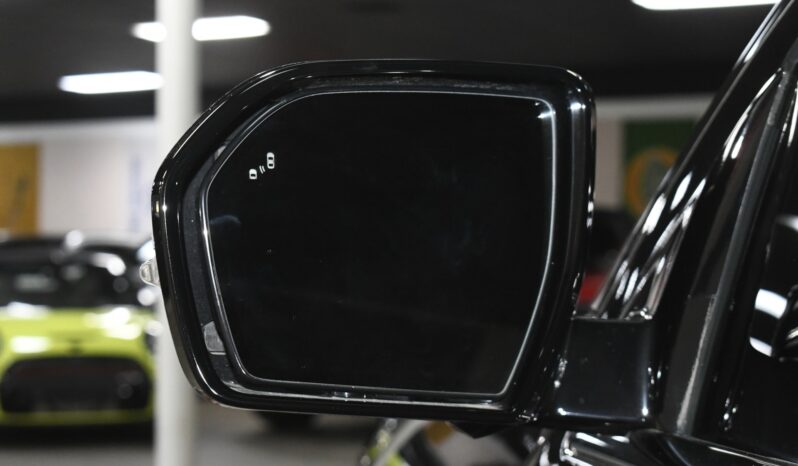 
								2023 Lincoln Navigator Reserve full									