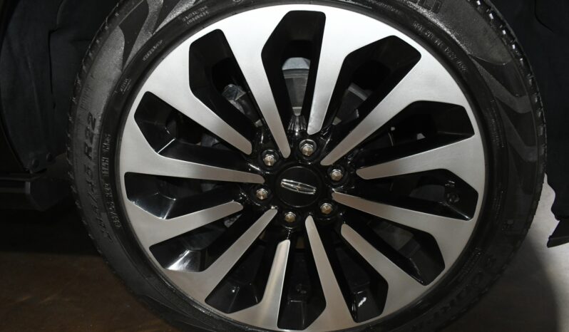 
								2023 Lincoln Navigator Reserve full									