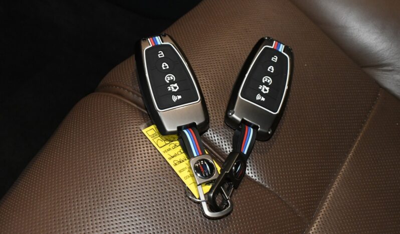 
								2023 Lincoln Navigator Reserve full									