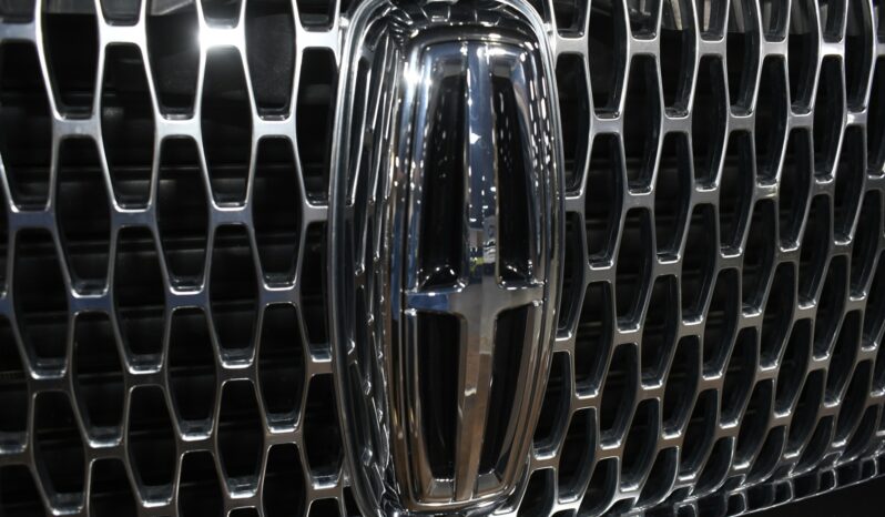 
								2023 Lincoln Navigator Reserve full									