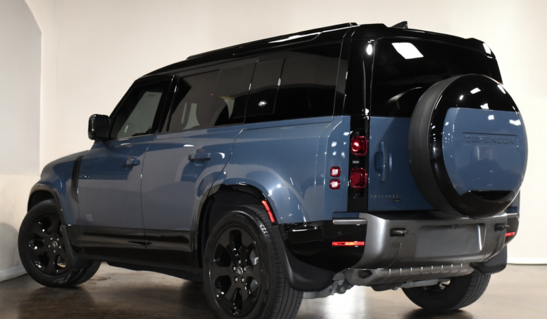 
								2023 Land Rover Defender 110 X-Dynamic SE full									