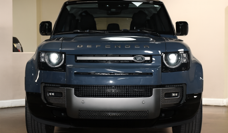 
								2023 Land Rover Defender 110 X-Dynamic SE full									