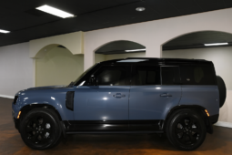 
										2023 Land Rover Defender 110 X-Dynamic SE full									