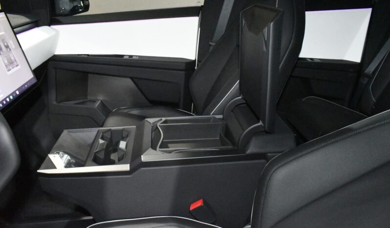 
								2024 Tesla Cybertruck Cyberbeast full									