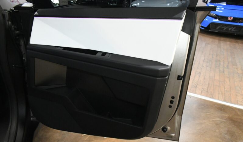 
								2024 Tesla Cybertruck Cyberbeast full									