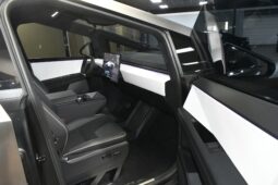 
										2024 Tesla Cybertruck Cyberbeast full									