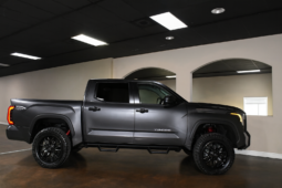
										2024 Toyota Tundra SR5 full									