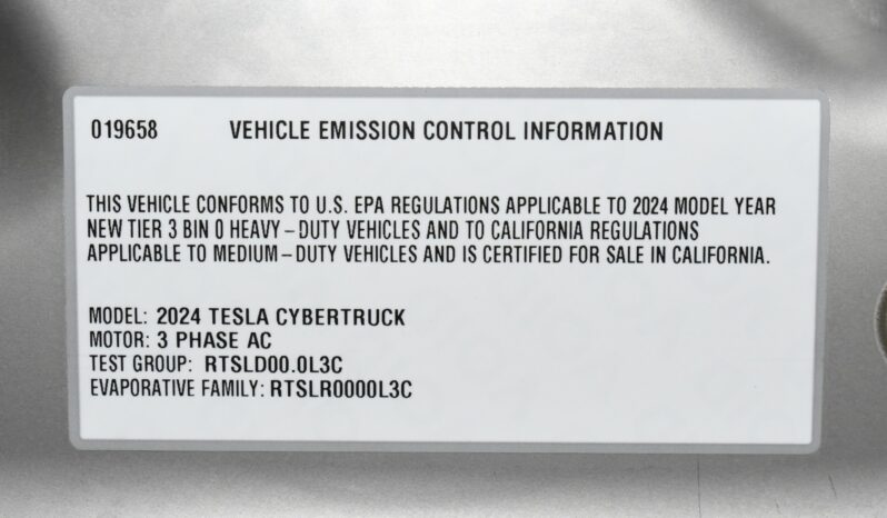 
								2024 Tesla Cybertruck Cyberbeast full									