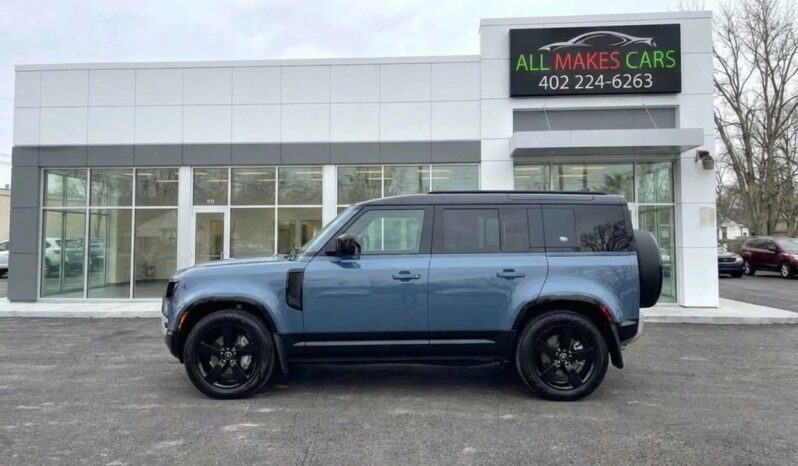 
								2023 Land Rover Defender 110 X-Dynamic SE full									