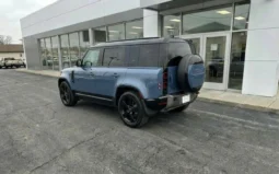 
										2023 Land Rover Defender 110 X-Dynamic SE full									