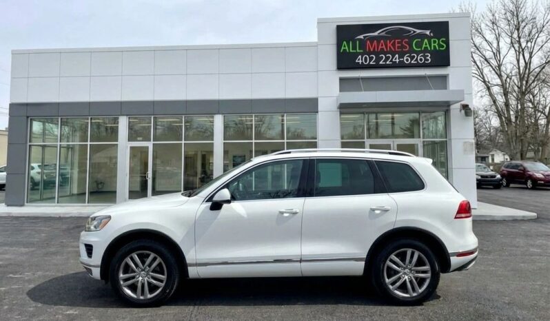 
								2015 Volkswagen Touareg Lux TDI full									