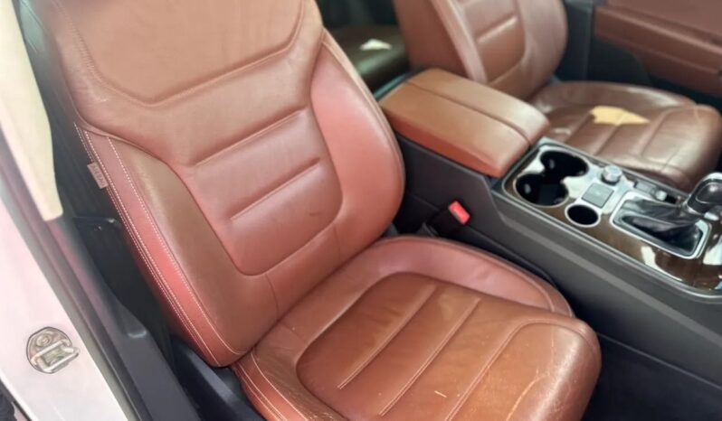 
								2015 Volkswagen Touareg Lux TDI full									