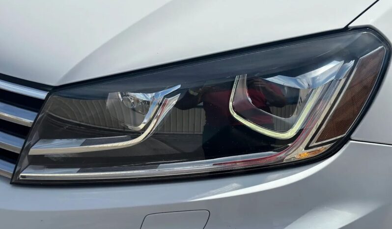 
								2015 Volkswagen Touareg Lux TDI full									