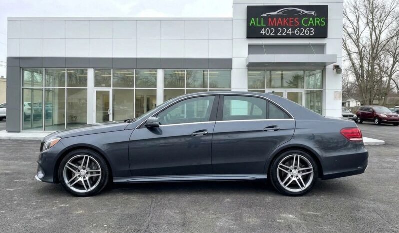 
								2014 Mercedes-Benz E550 4MATIC Sedan full									