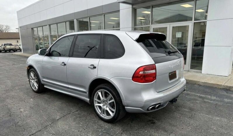 
								2009 Porsche Cayenne GTS full									