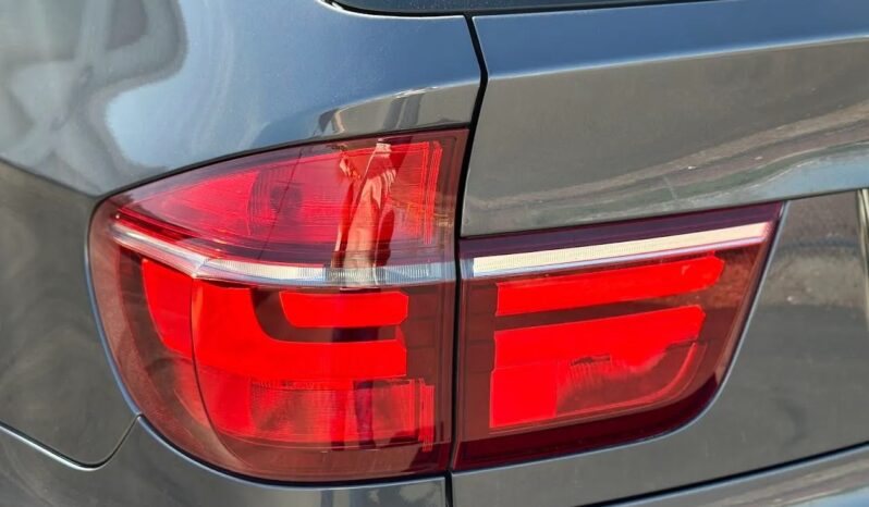 
								2011 BMW X5 xDrive35d full									