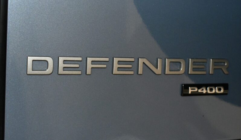 
								2023 Land Rover Defender 110 X-Dynamic SE full									