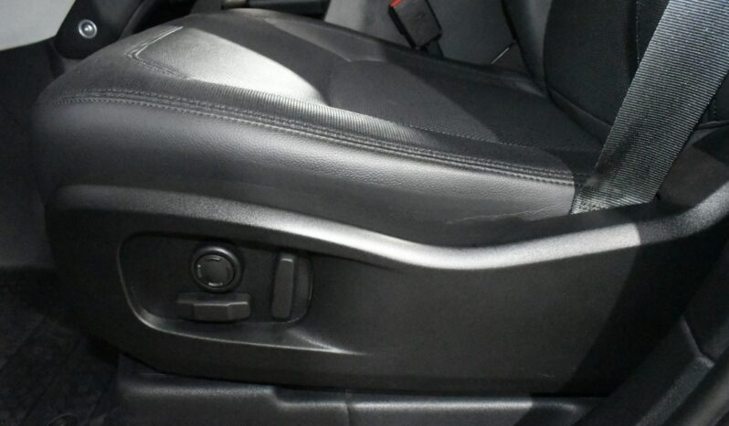 
								2023 Land Rover Defender 110 X-Dynamic SE full									