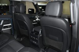 
										2023 Land Rover Defender 110 X-Dynamic SE full									