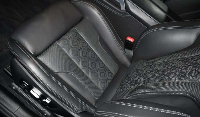 
								2022 BMW M8 Competition Gran Coupe full									