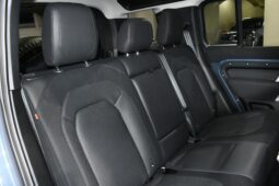 
										2023 Land Rover Defender 110 X-Dynamic SE full									