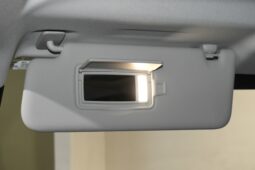 
										2023 Land Rover Defender 110 X-Dynamic SE full									