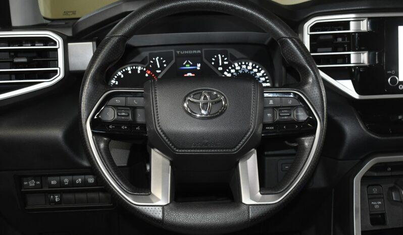 
								2024 Toyota Tundra SR5 full									