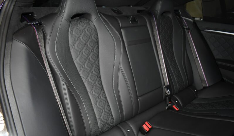 
								2022 BMW M8 Competition Gran Coupe full									