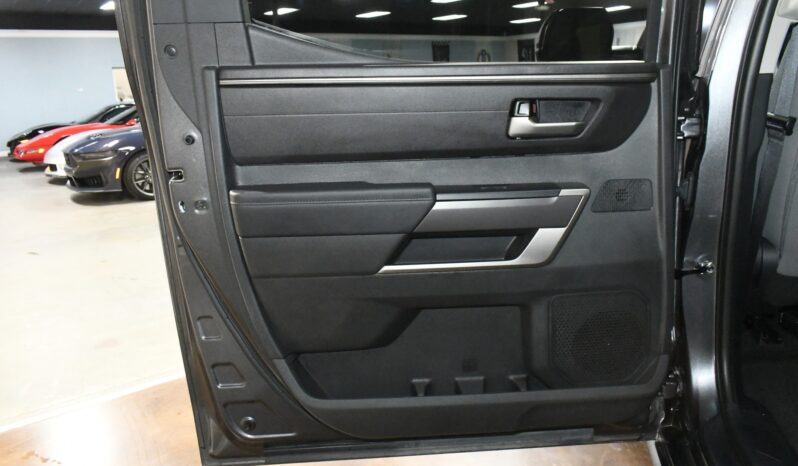 
								2024 Toyota Tundra SR5 full									