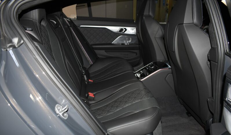 
								2022 BMW M8 Competition Gran Coupe full									