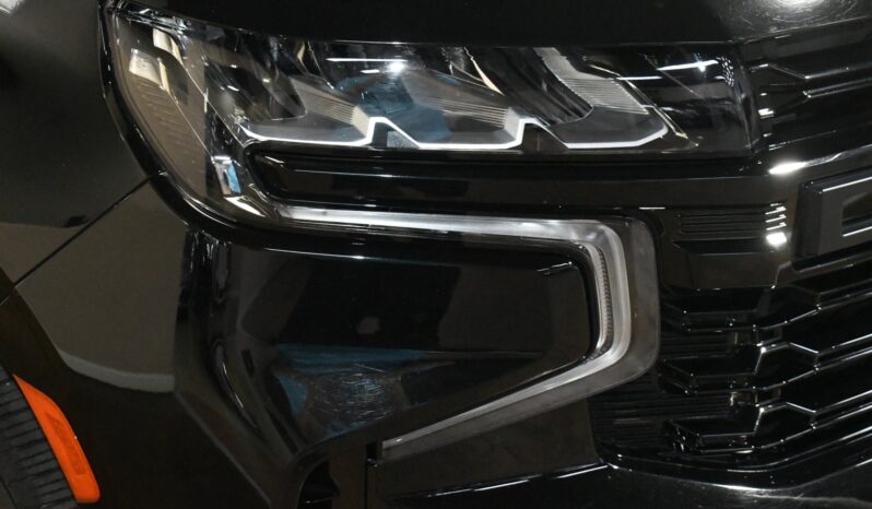 
								2023 Chevrolet Tahoe Premier full									