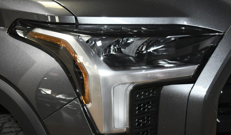 
								2024 Toyota Tundra SR5 full									