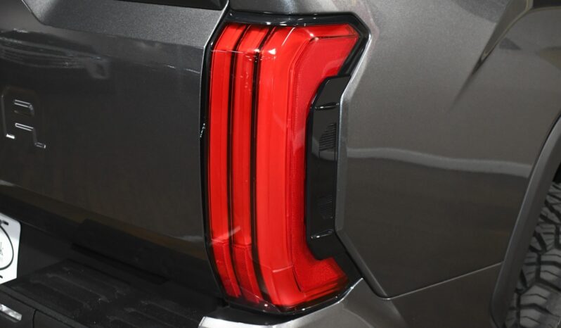 
								2024 Toyota Tundra SR5 full									