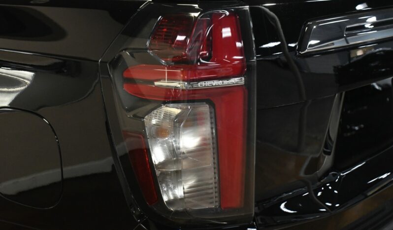 
								2023 Chevrolet Tahoe Premier full									