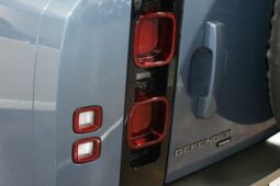 
										2023 Land Rover Defender 110 X-Dynamic SE full									