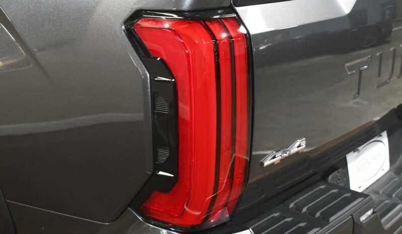 
								2024 Toyota Tundra SR5 full									