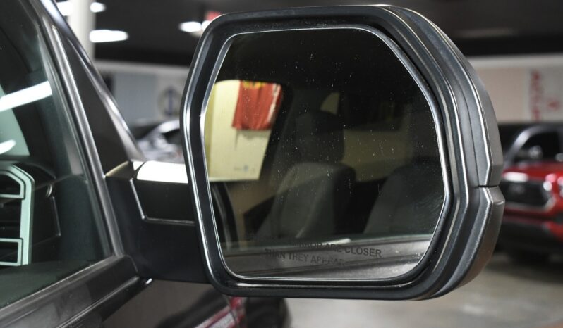 
								2024 Toyota Tundra SR5 full									