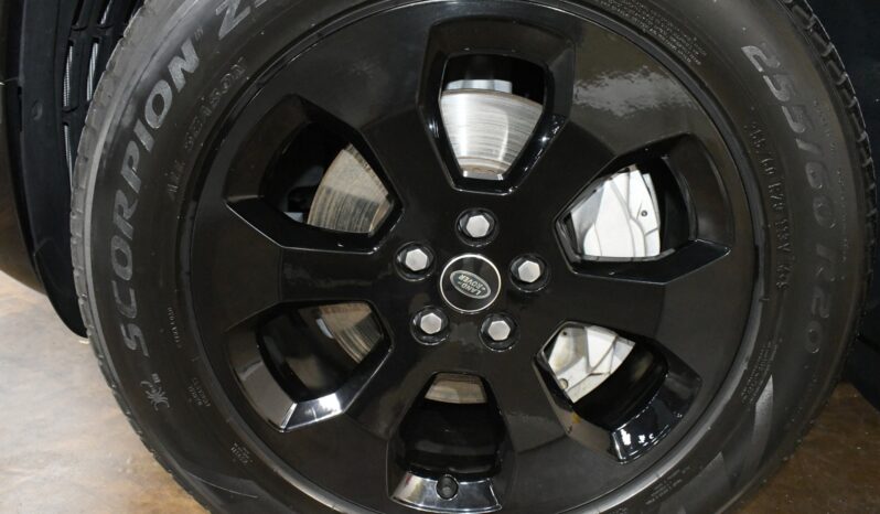 
								2023 Land Rover Defender 110 X-Dynamic SE full									